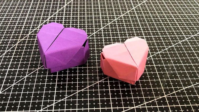 如何用折纸制作生日礼盒？教你一步步完成！(1)