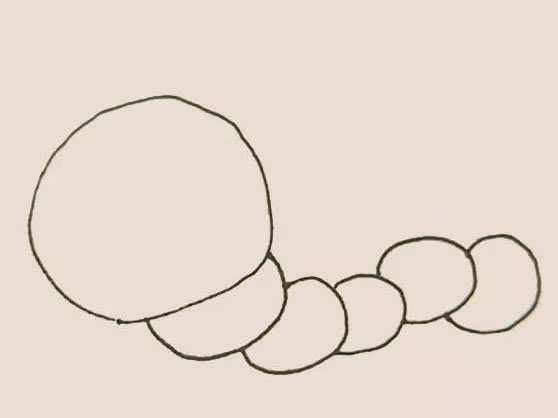 涂绿色的毛毛虫简笔画
