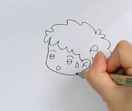 跑步的小男孩简笔画